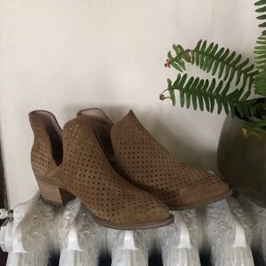 Steve Madden ankle boots